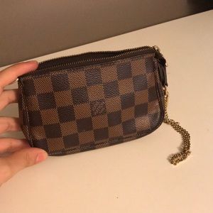 mini pochette damier eben louis vuitton